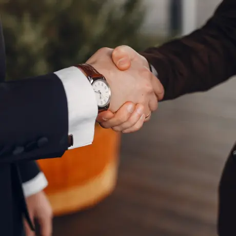 为合作伙伴提供制造商的独家条款和配额